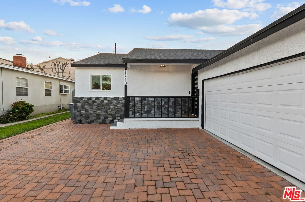 16613 Patronella Ave, Torrance, CA 90504-1725