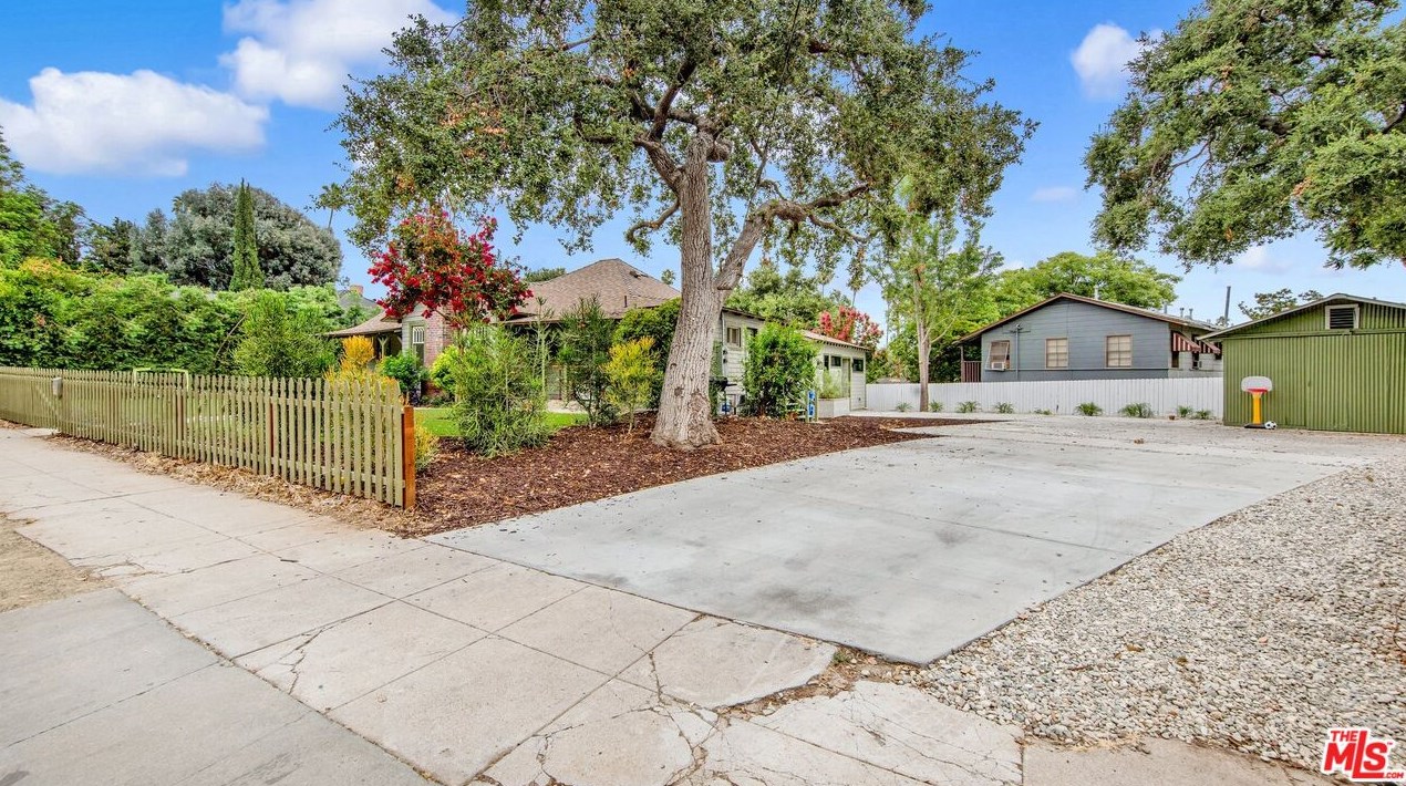 6538 Meridian St, Los Angeles CA  90042-2939 exterior