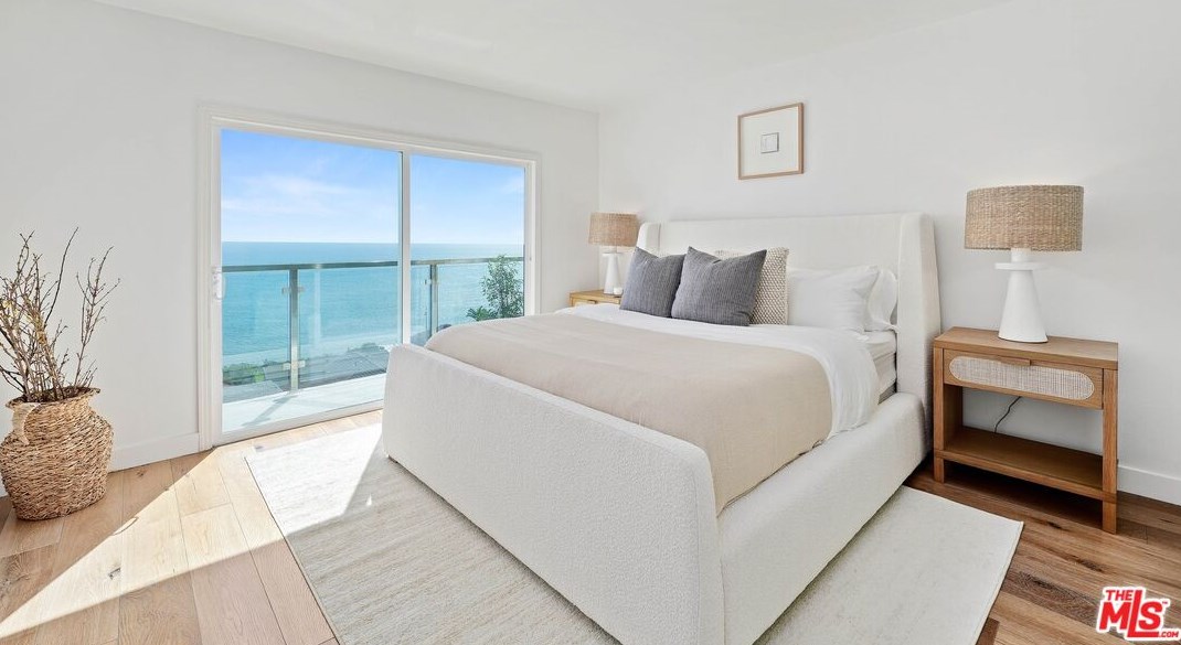 18147 Coastline Dr #8, Malibu, CA 90265