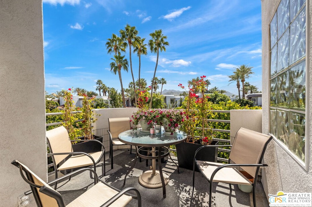 401 S El Cielo Rd #180, Palm Springs, CA 92262
