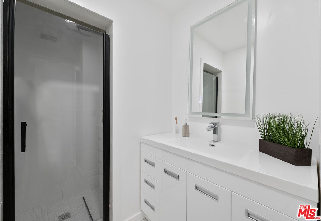 316 Shields Dr, Anaheim CA exterior