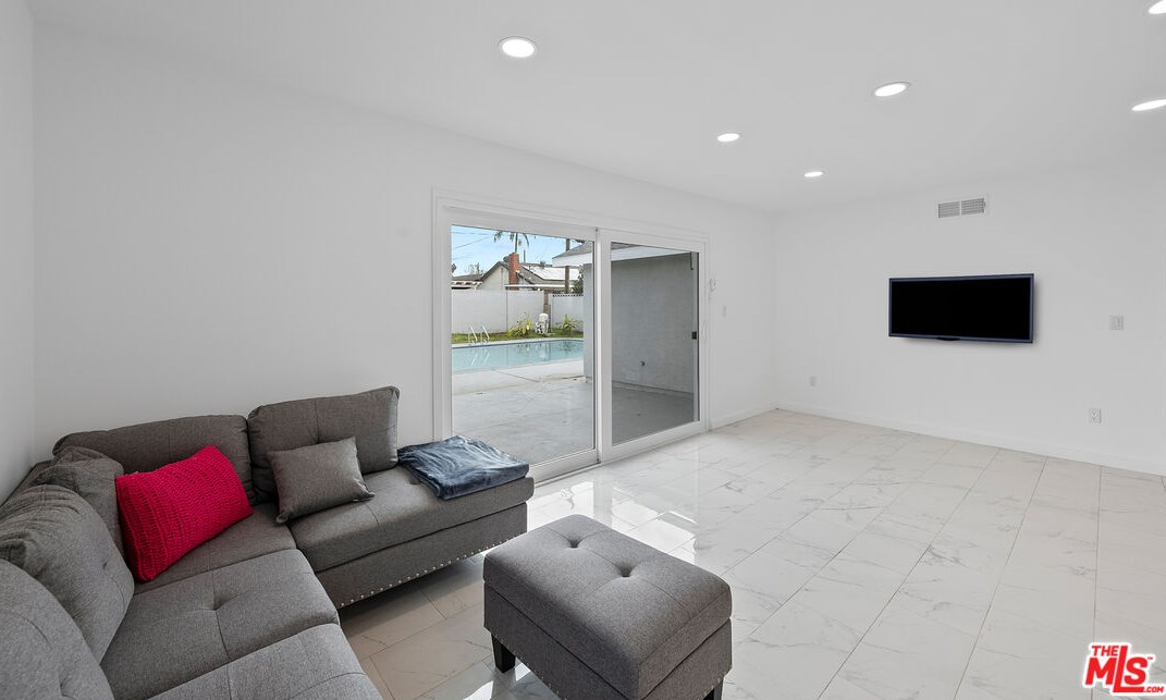 316 Shields Dr, Anaheim CA exterior