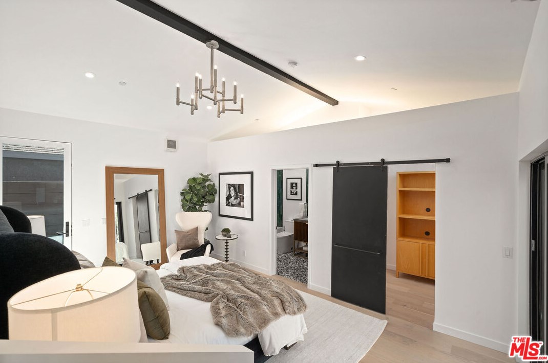 11863 Weir St, Los Angeles CA  90230-6065 exterior