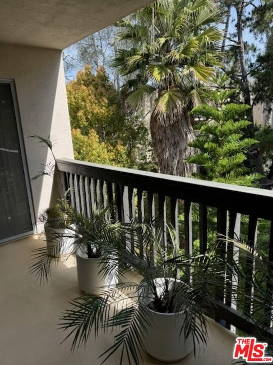 3311 Raintree Cir #45, Los Angeles, CA 90230