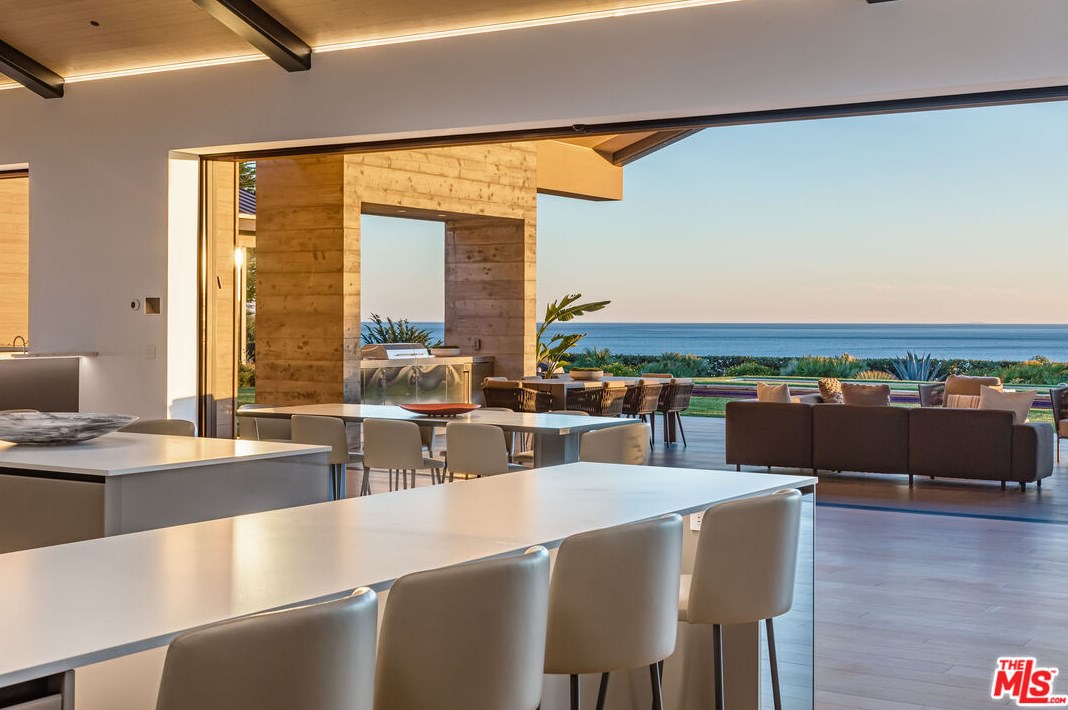11865 Ellice St, Malibu CA  exterior