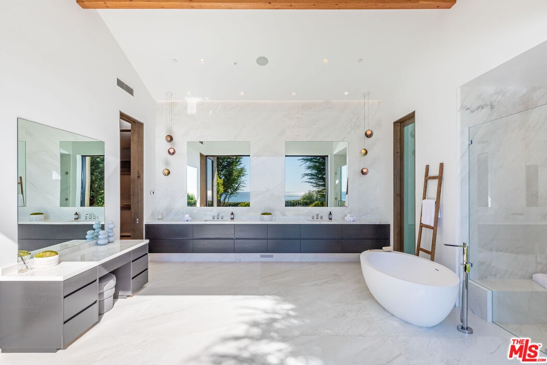 11865 Ellice St, Malibu CA  exterior