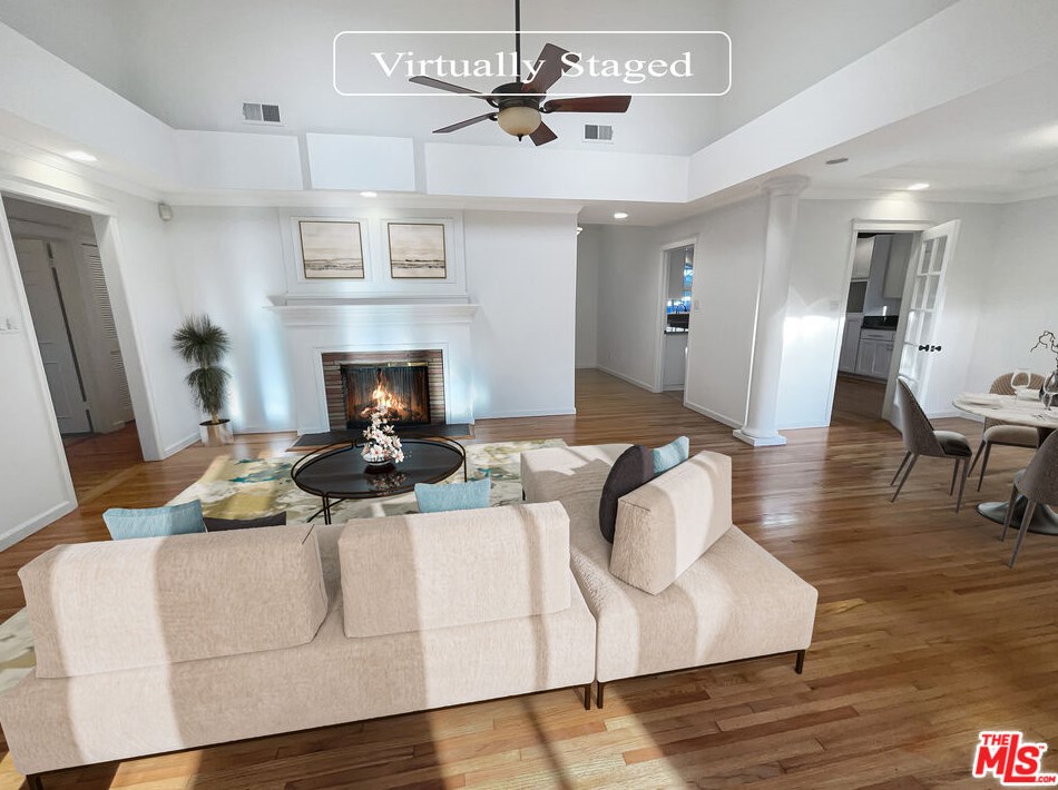 3915 Lemon Ave, Long Beach, CA 90807-3609