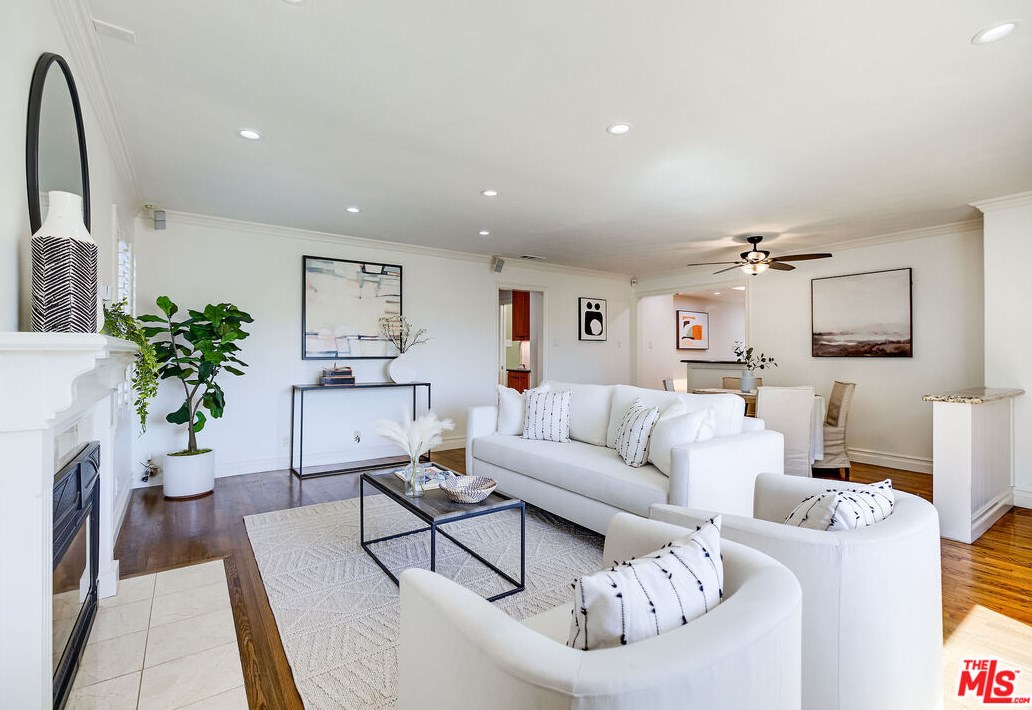12115 Alberta Dr, Los Angeles CA  90230-5903 exterior