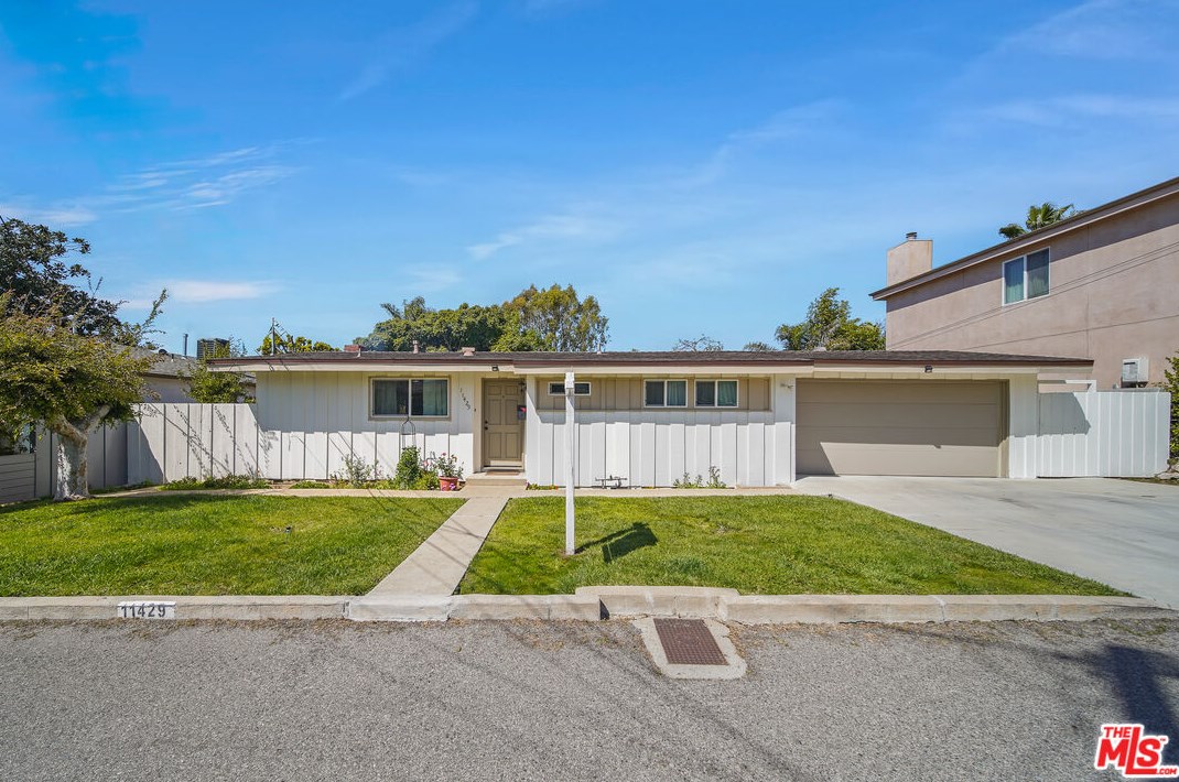 11429 Mccune Ave, Los Angeles, CA 90066-3317