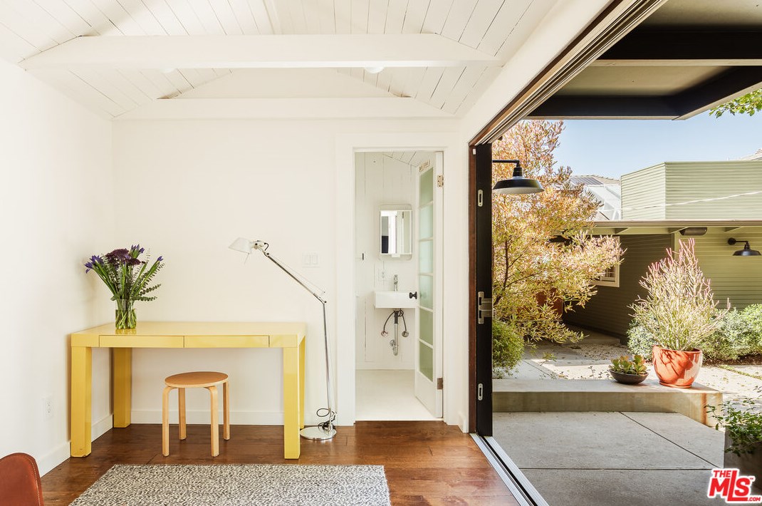 5074 Glen Iris Ave, Los Angeles CA  90041-2049 exterior