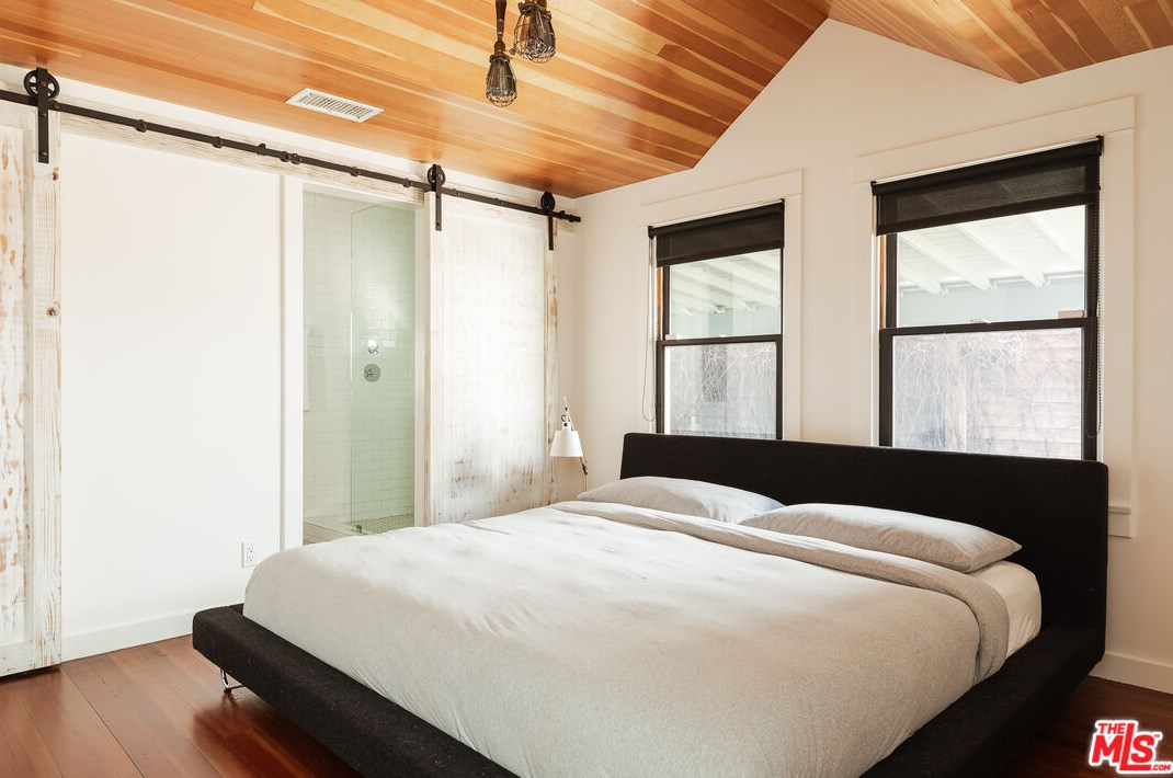 5074 Glen Iris Ave, Los Angeles CA  90041-2049 exterior