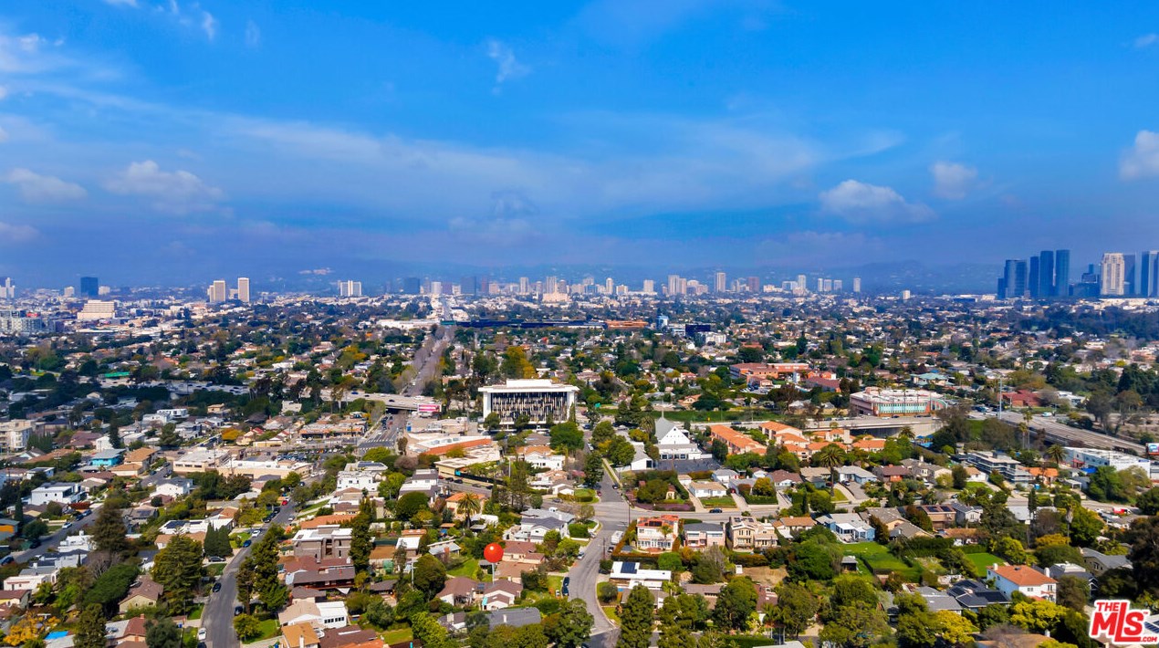 3123 Malcolm Ave, Los Angeles, CA 90034-3406