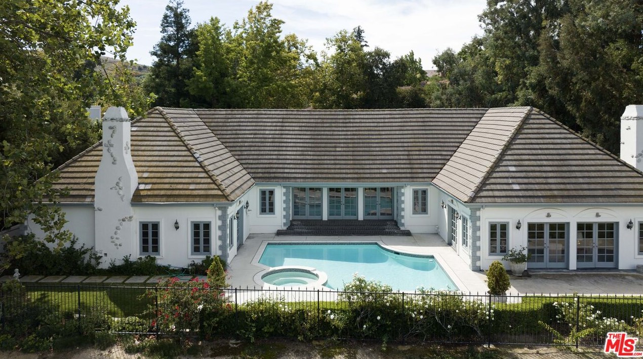 1449 Doral Cir, Thousand Oaks, CA 91362-4373