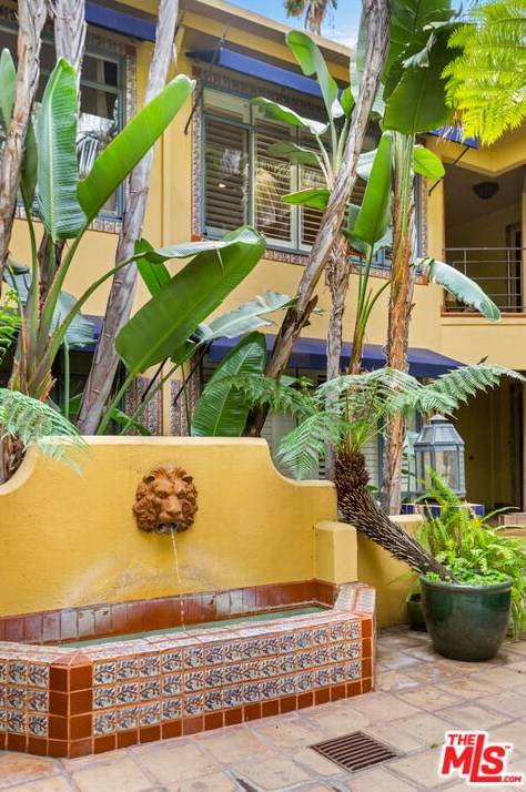 1615 N Laurel Ave #214, Los Angeles, CA 90046