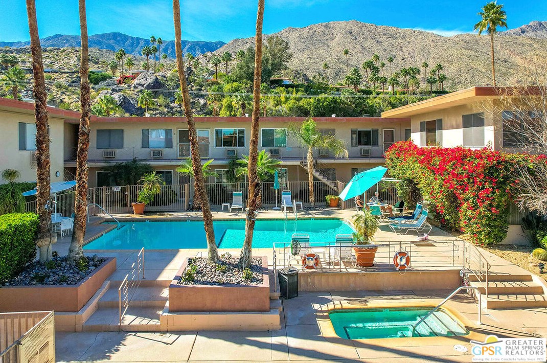 2290 S Palm Canyon Dr #2, Palm Springs, CA 92264