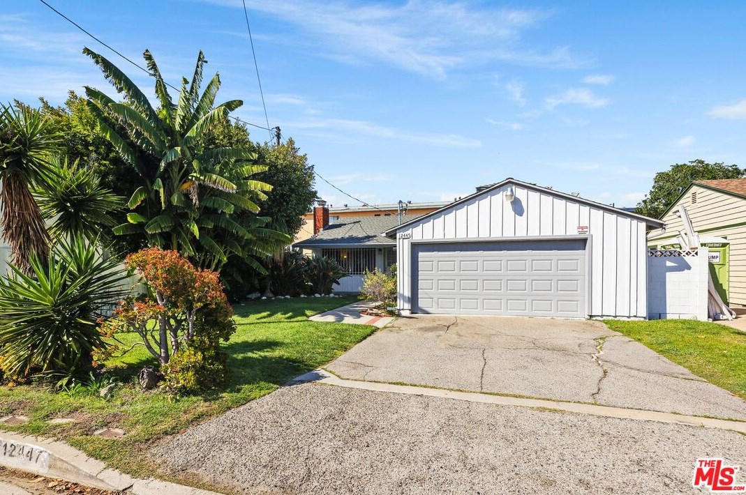 12447 Sylvan St, North Hollywood, CA 91606-3110