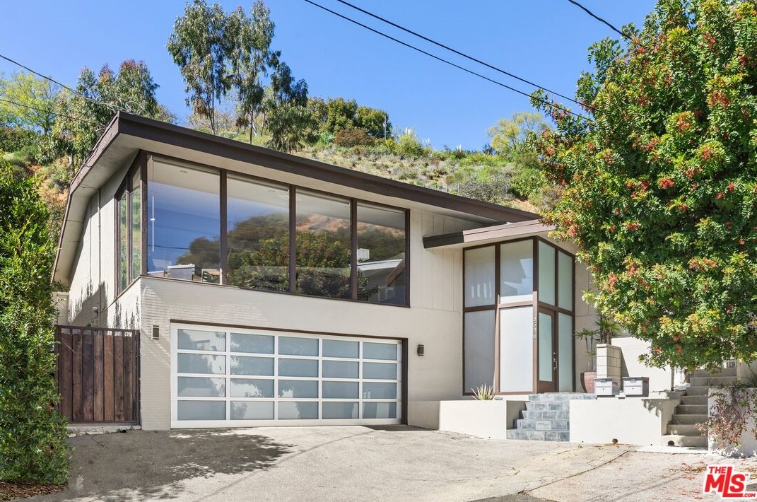 9596 Shirley Ln, Beverly Hills, CA 90210