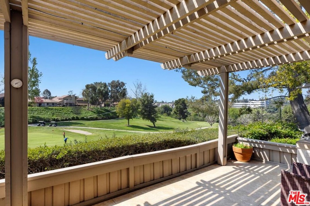 440 Pinehurst Ct, Fullerton CA  92835-2734 exterior