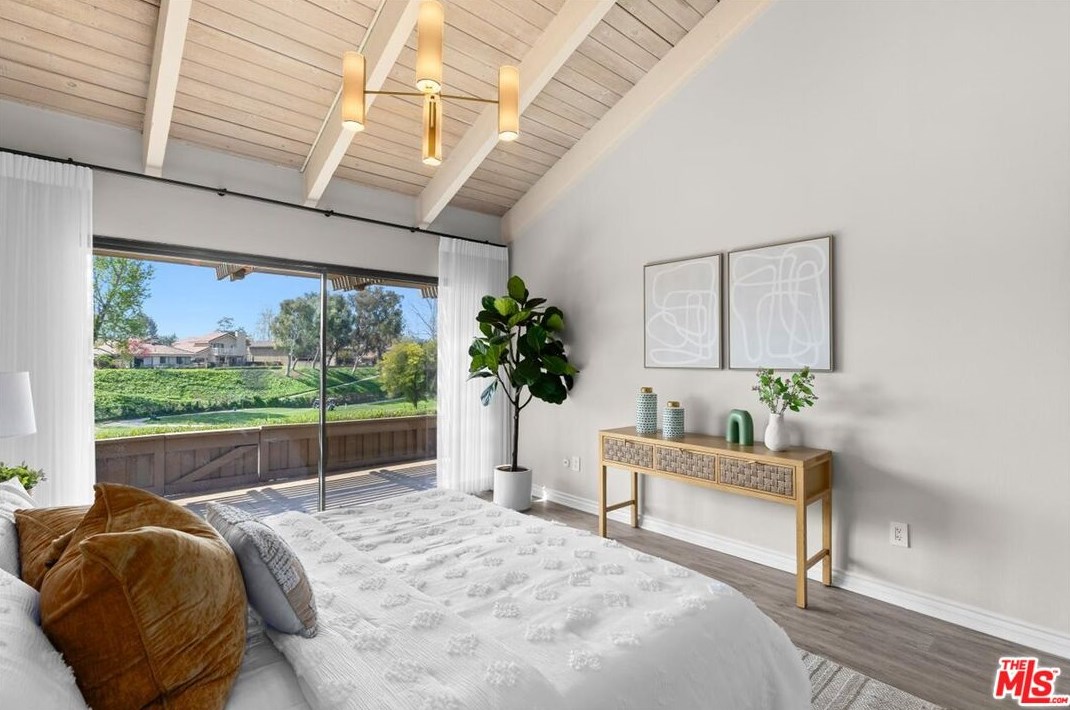 440 Pinehurst Ct, Fullerton CA  92835-2734 exterior