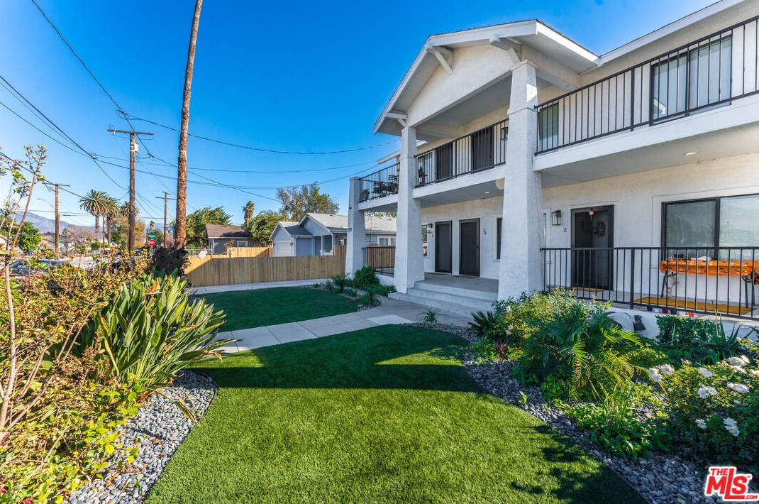 823 W Orange St, San Bernardino, CA 92410