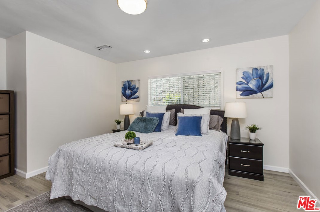 5127 Parkglen Ave, Los Angeles CA  90043-1033 exterior