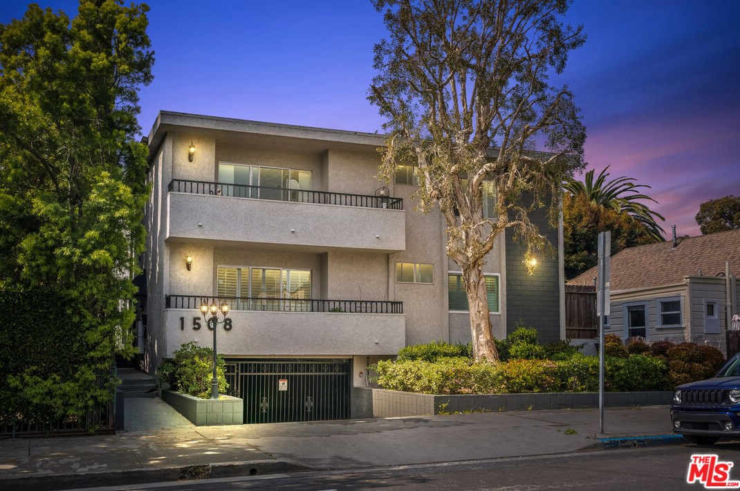 1508 12th St, Santa Monica CA  90401-3039 exterior