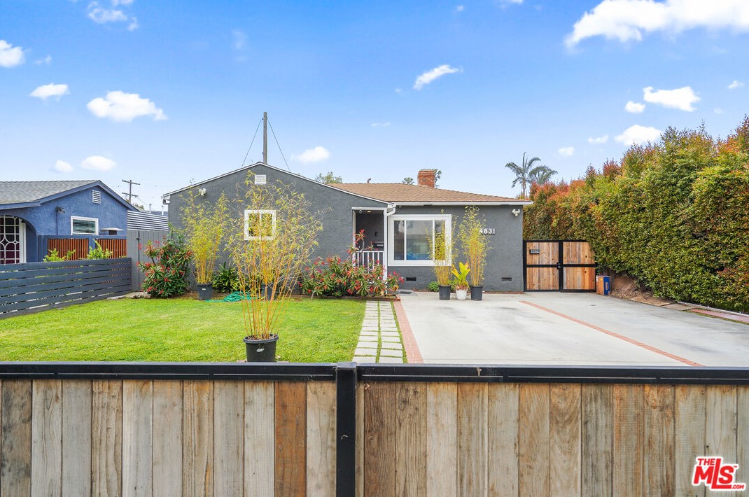 4831 Berryman Ave, Los Angeles, CA 90230-5109