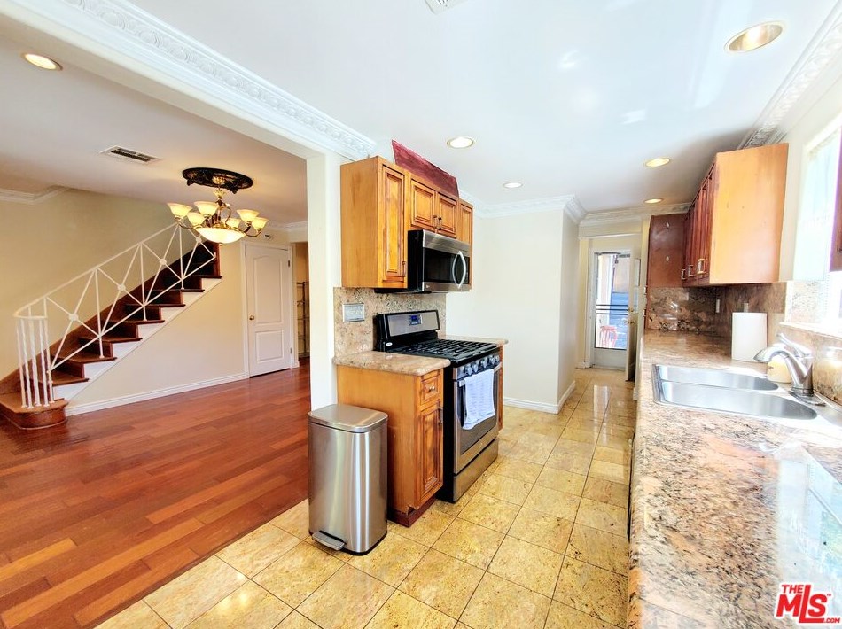 10436 Cheviot Dr, Los Angeles CA  90064-4408 exterior