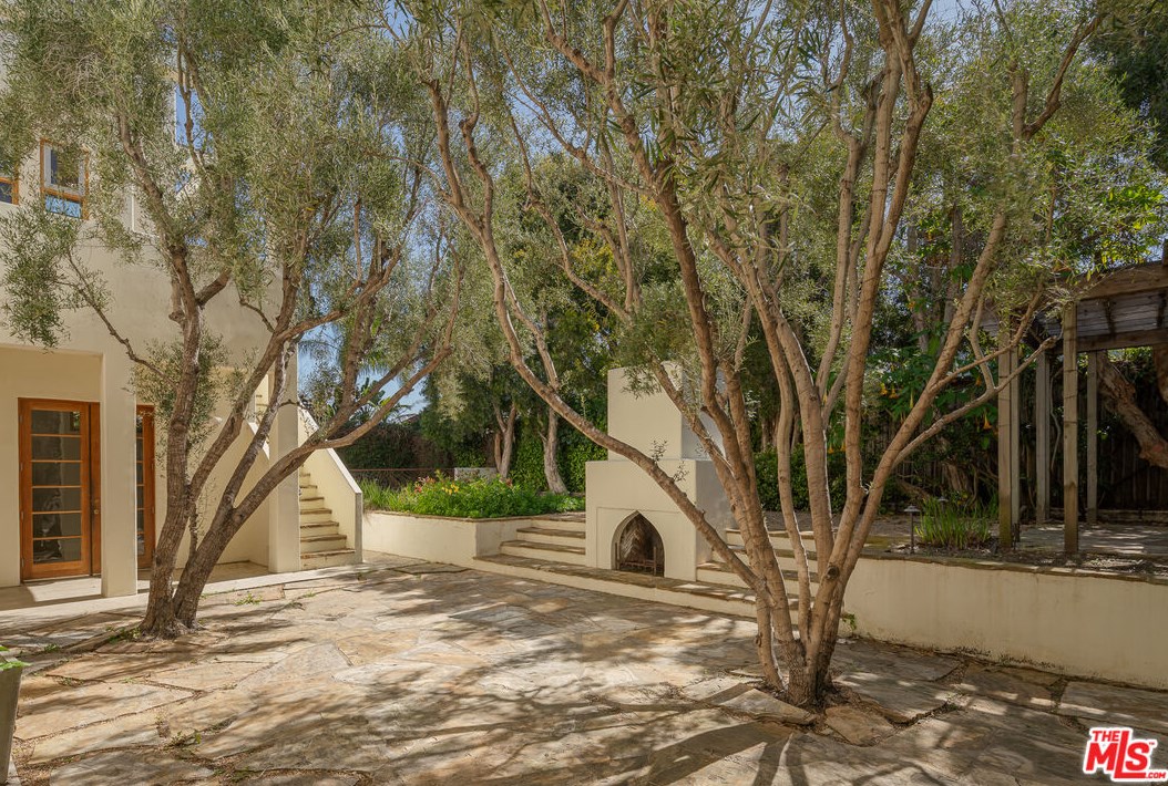 602 Bay St, Santa Monica, CA 90405