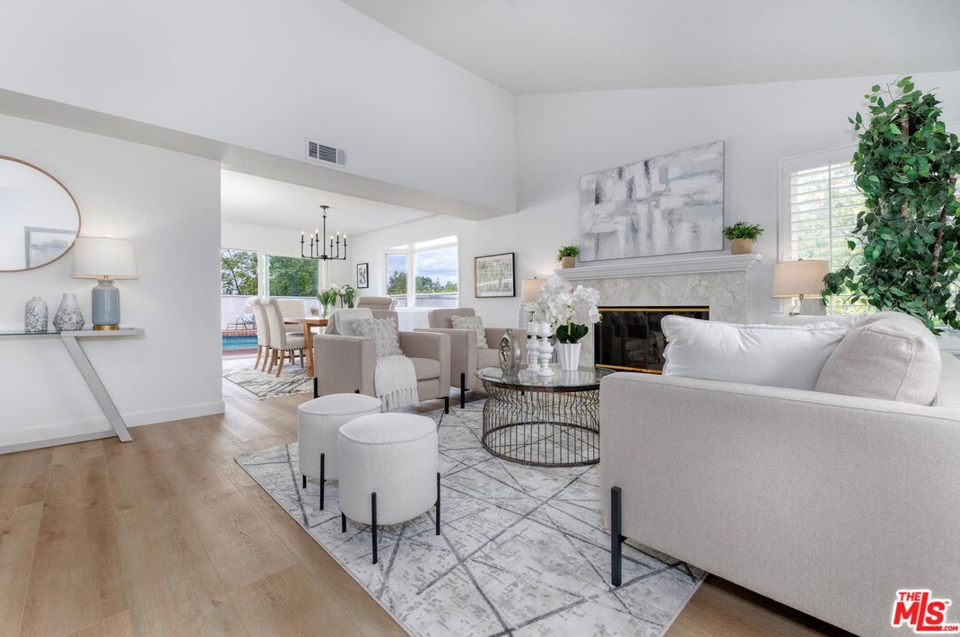 22533 Faubion Pl, Calabasas, CA 91302