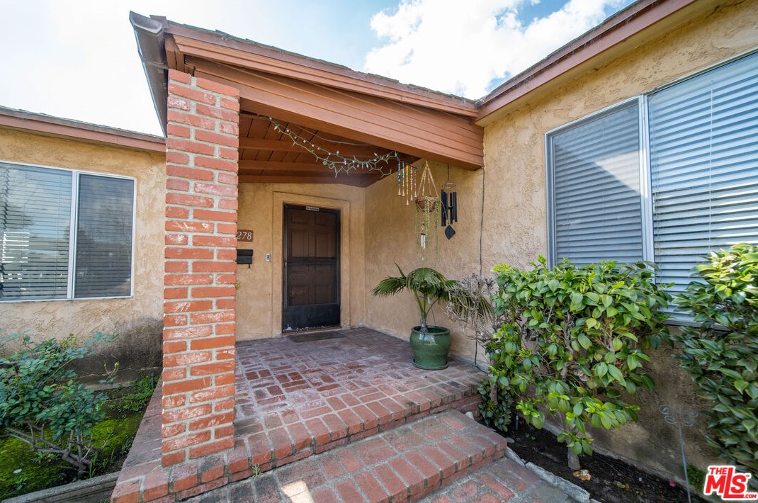 11278 Ivy Pl, Los Angeles, CA 90064-3917
