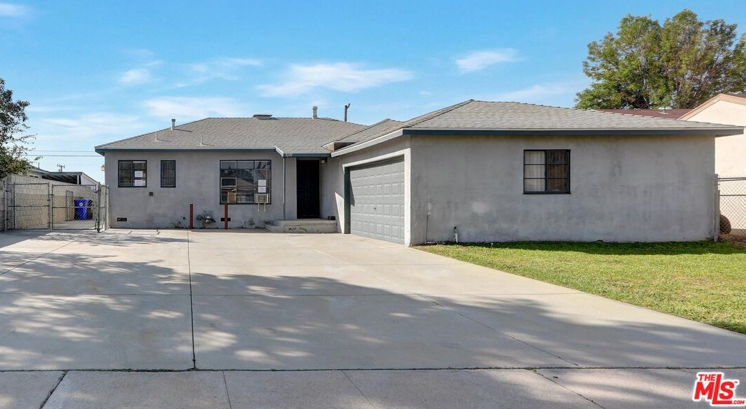 17377 Fairview Rd, Fontana, CA 92336