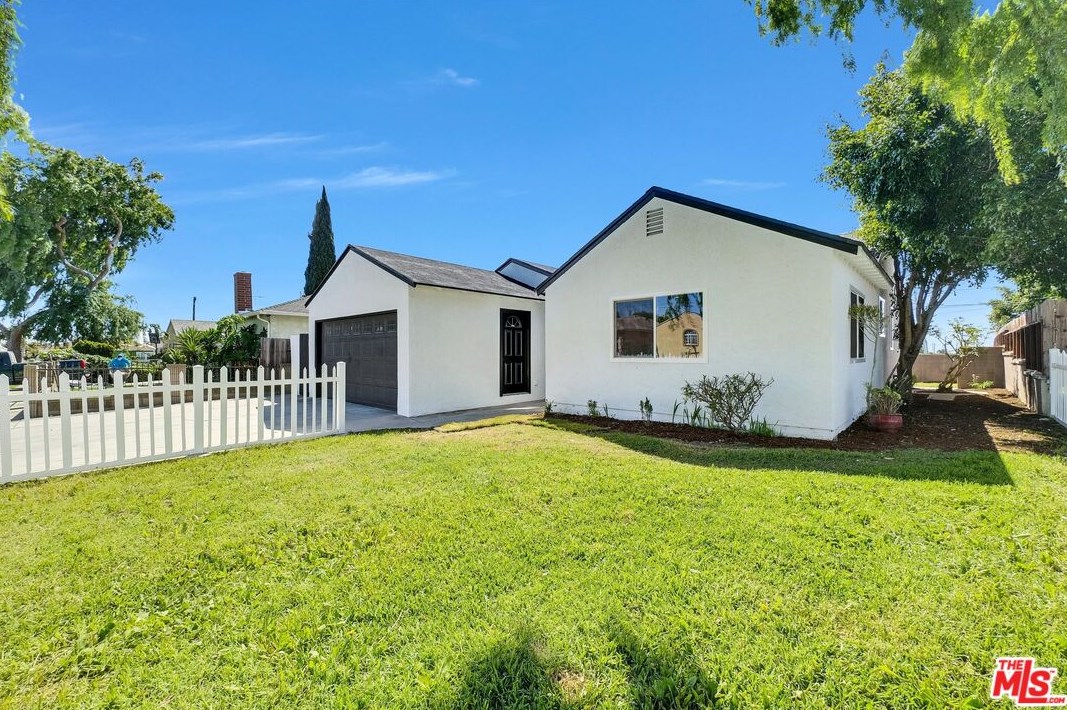 717 S Clymar Ave, Compton, CA 90220