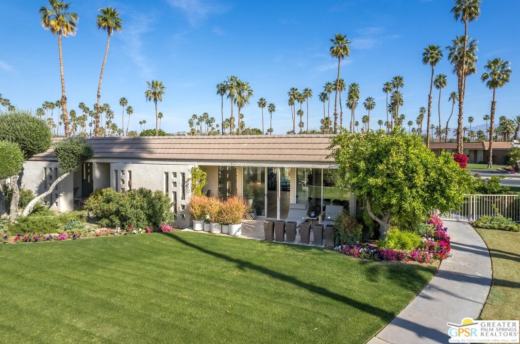 76975 Sandpiper Dr, Palm Desert, CA 92210-8952