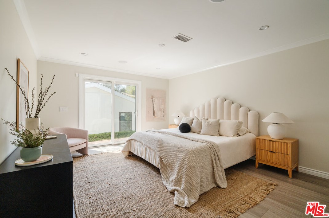2901 Glendon Ave, Los Angeles CA  90064-4103 exterior