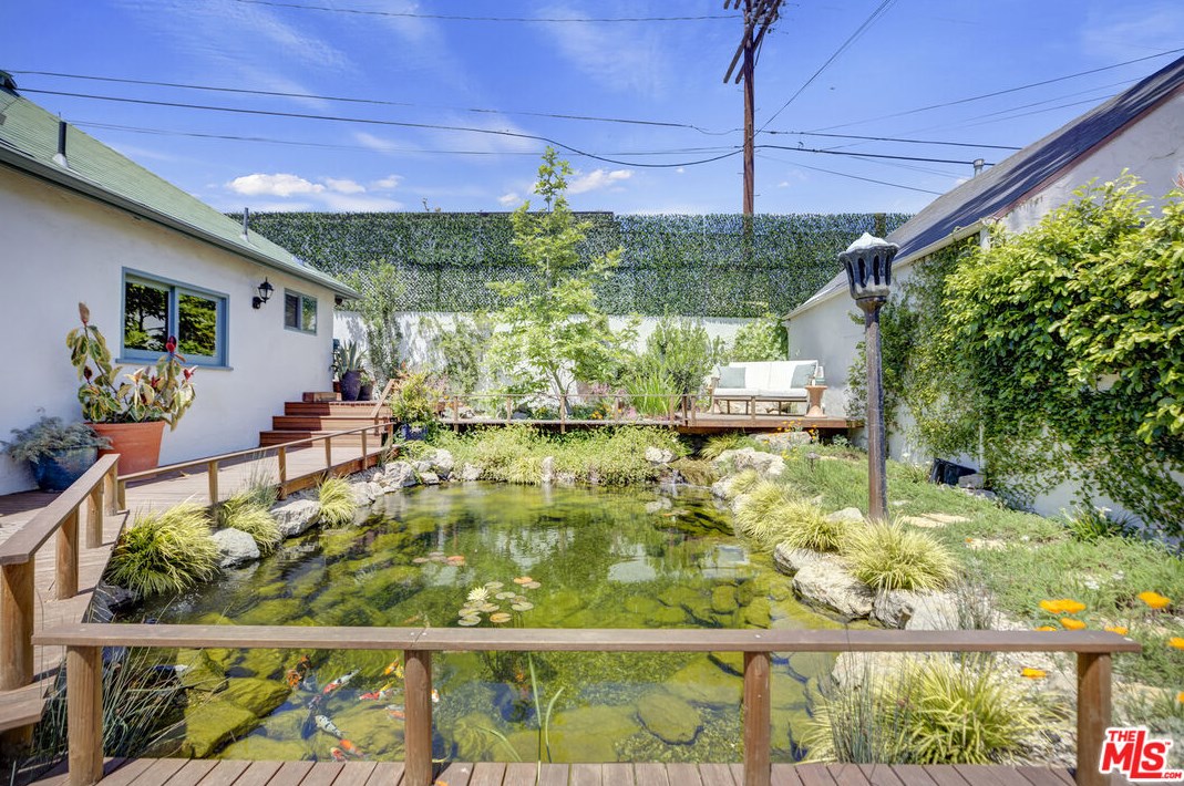 3473 Rowena Ave, Los Angeles CA  90027-2218 exterior