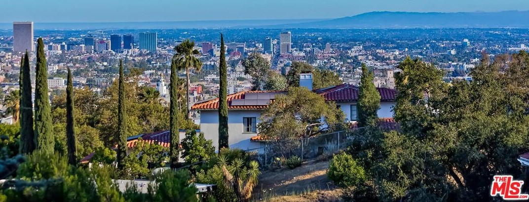 2191 Ponet Dr, Los Angeles CA  90068-3645 exterior