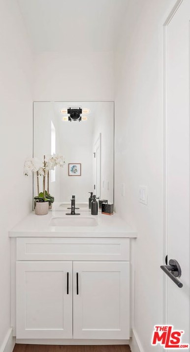 8312 Altavan Ave, Los Angeles CA  90045-2523 exterior