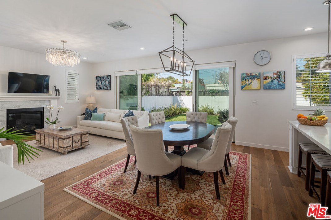 9111 Gibson St, Los Angeles, CA 90034-1924