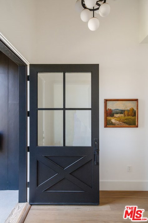 5328 Allott Ave, Van Nuys CA  91401-5903 exterior