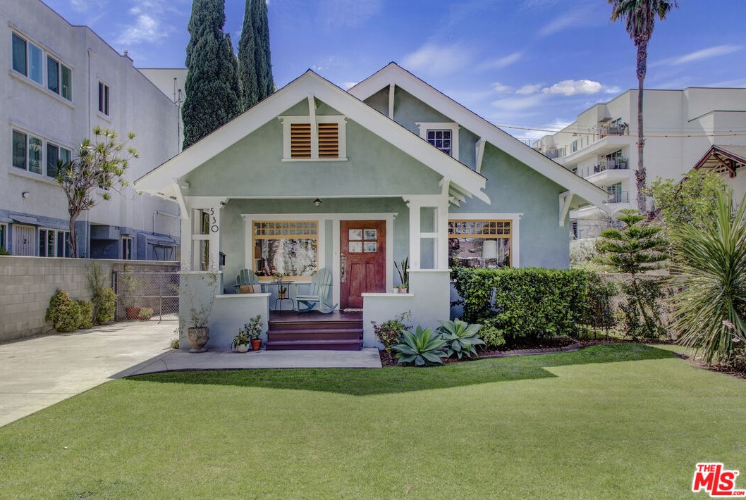 530 Oak St, Glendale, CA 91204-1116