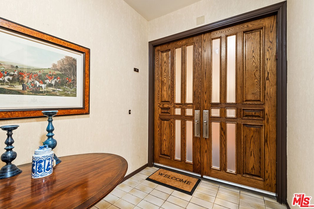 4785 Park Encino Ln #138, Van Nuys, CA 91436