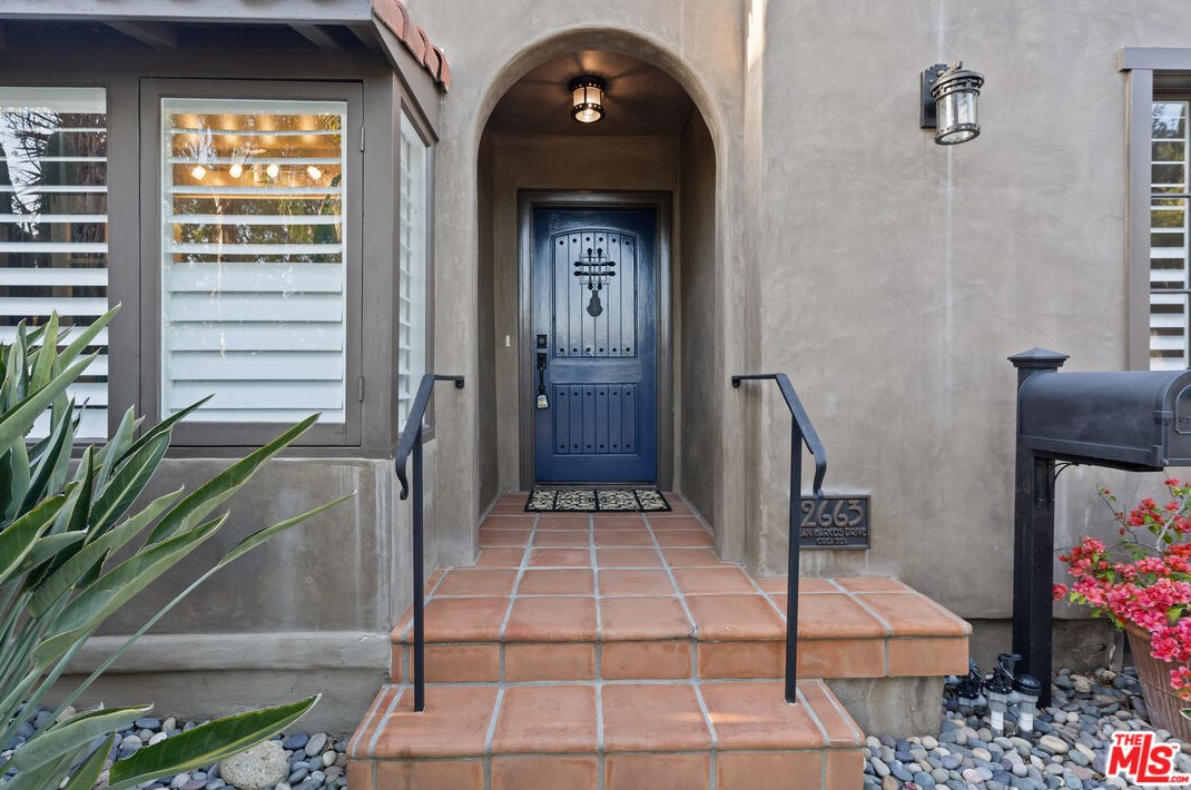 2663 San Marcos Dr, Pasadena, CA 91107