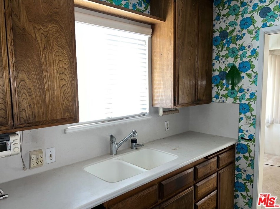 817 Juanita Ave, Glendora CA  91740-6065 exterior
