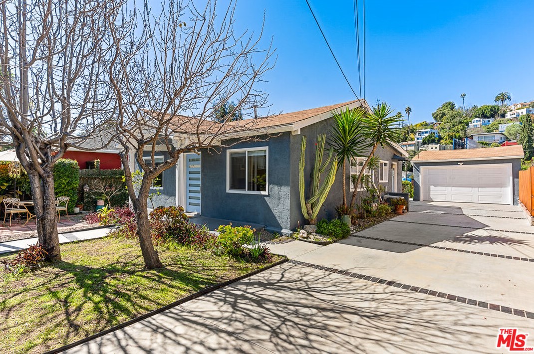 1905 Griffith Park Blvd, Los Angeles CA  90039-3518 exterior