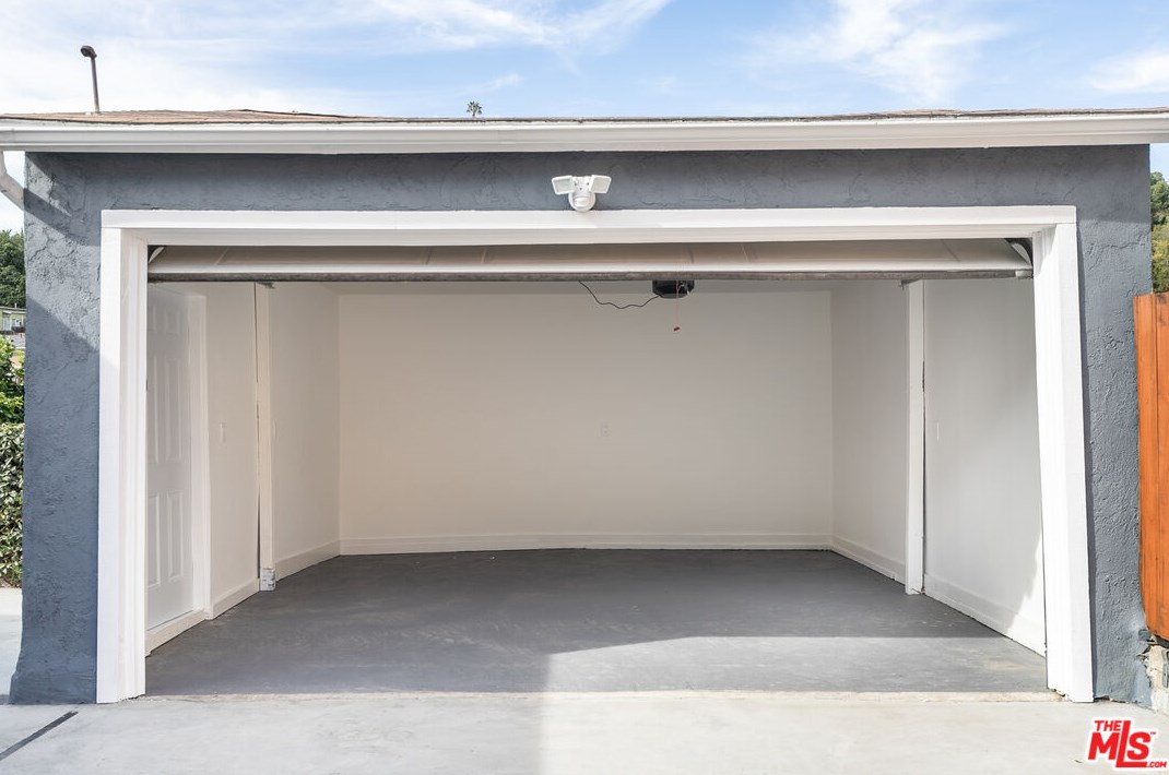 1905 Griffith Park Blvd, Los Angeles CA  90039-3518 exterior