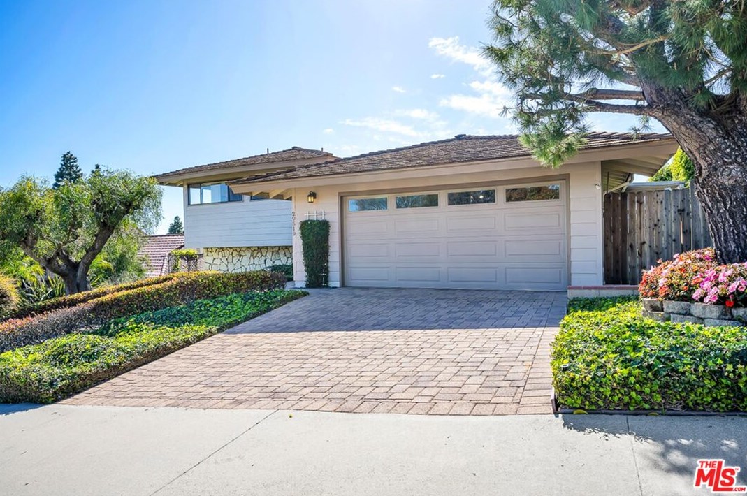 29519 Oceanport Rd, Palos Verdes Estates, CA 90275-5702