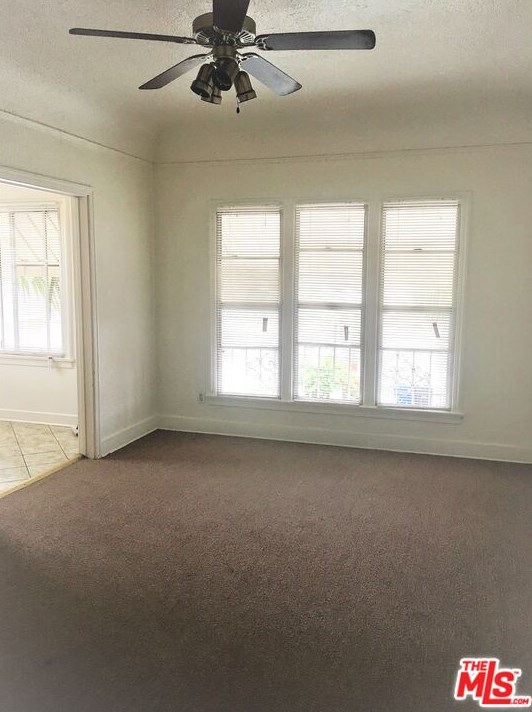 3915 Walton Ave, Los Angeles CA  90037-1517 exterior