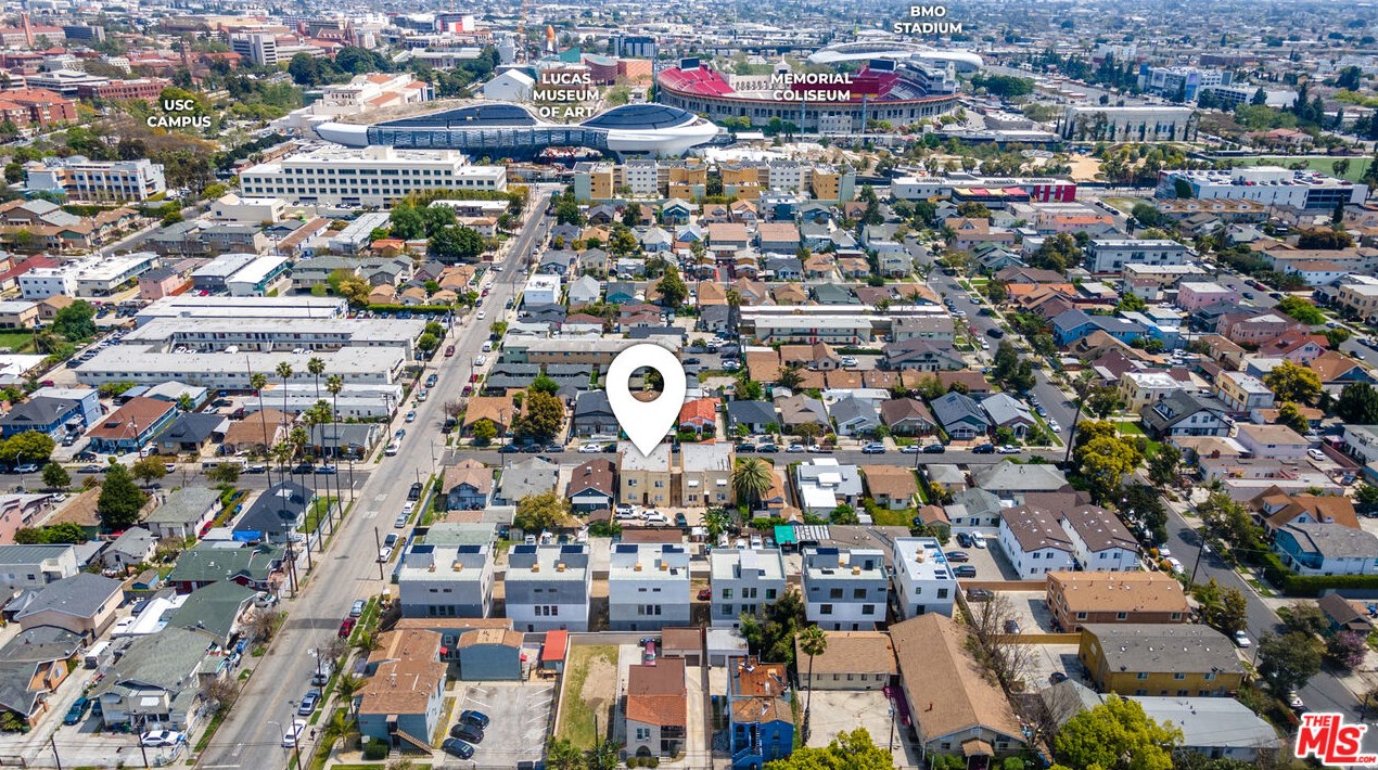 3915 Walton Ave, Los Angeles CA  90037-1570 exterior