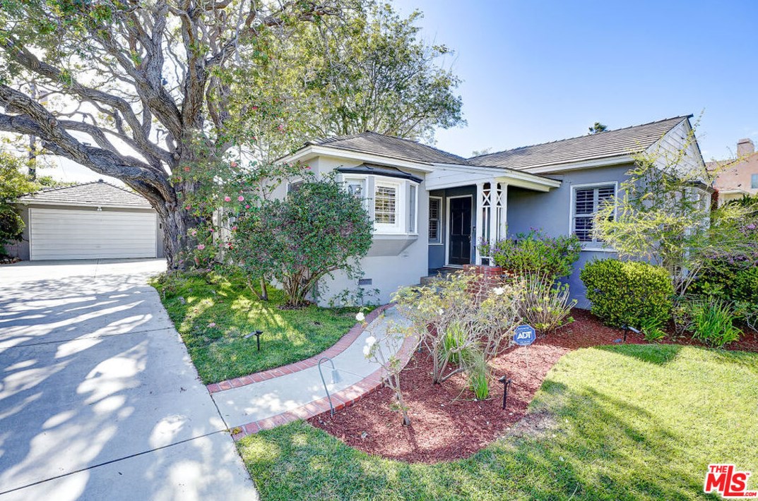 6342 80th St, Los Angeles, CA 90045-1445